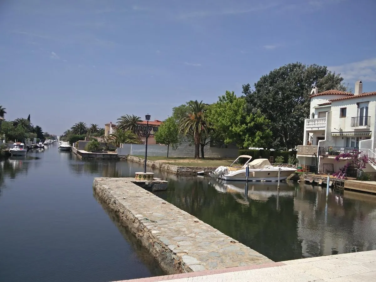 Appartement Port La Sardana Empuriarent à Empuriabrava